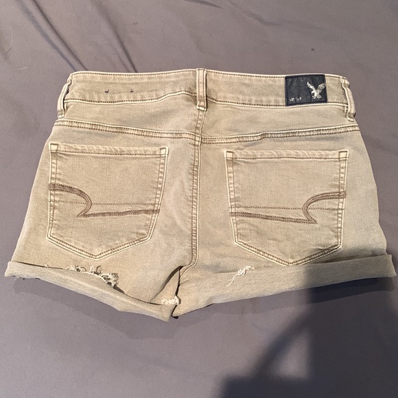 Womens AEO Super Super Stretch Hi-Rise Shortie in Olive Green. - Picture 3 of 5